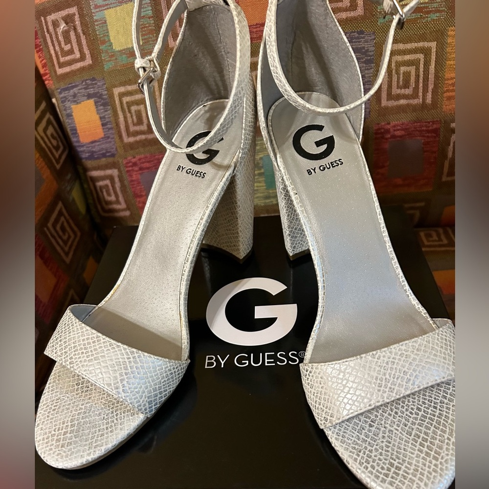 G By GUESS. White and Silver Snake Embossed Sandals.